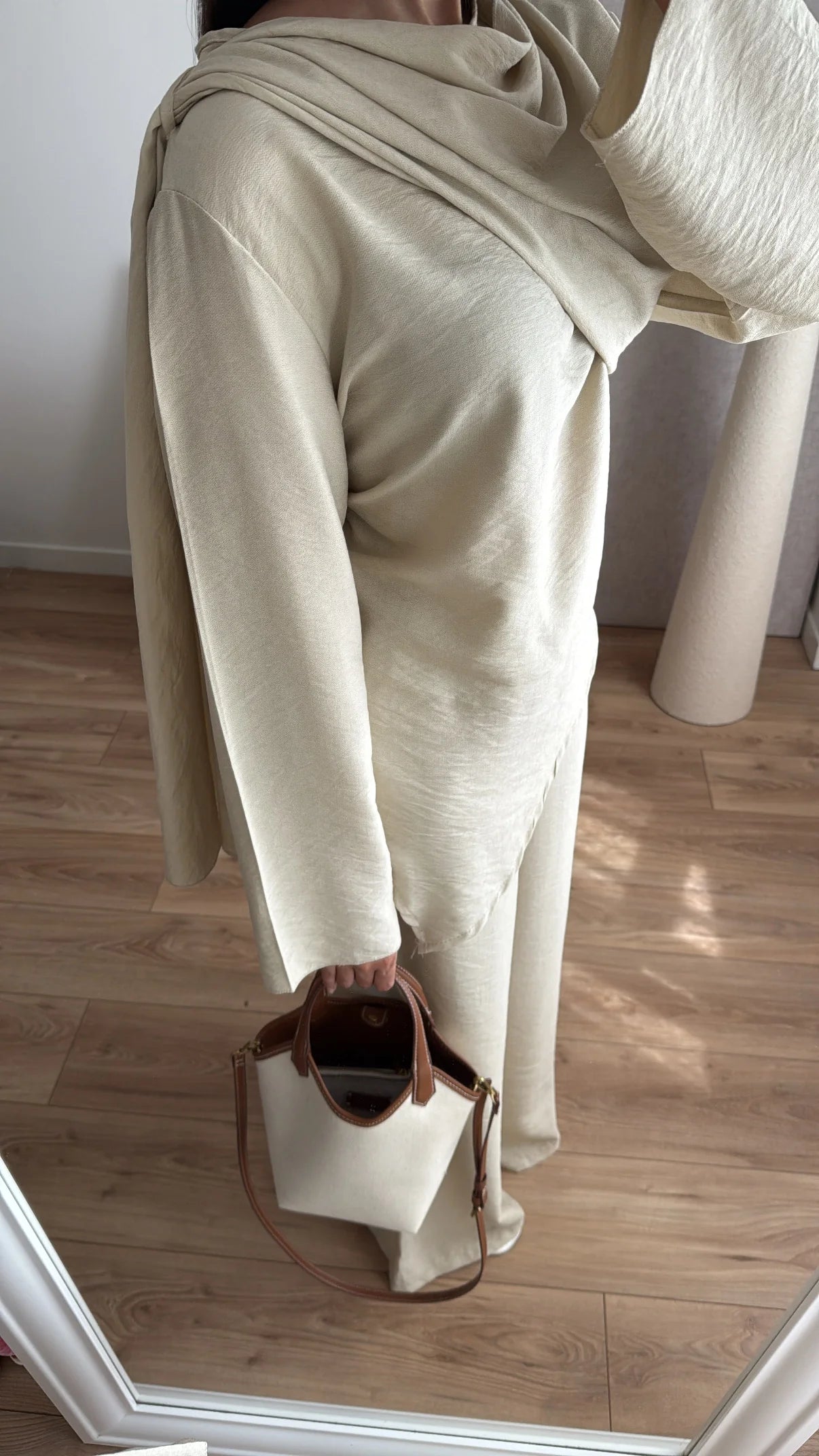 Elara Set in Cream