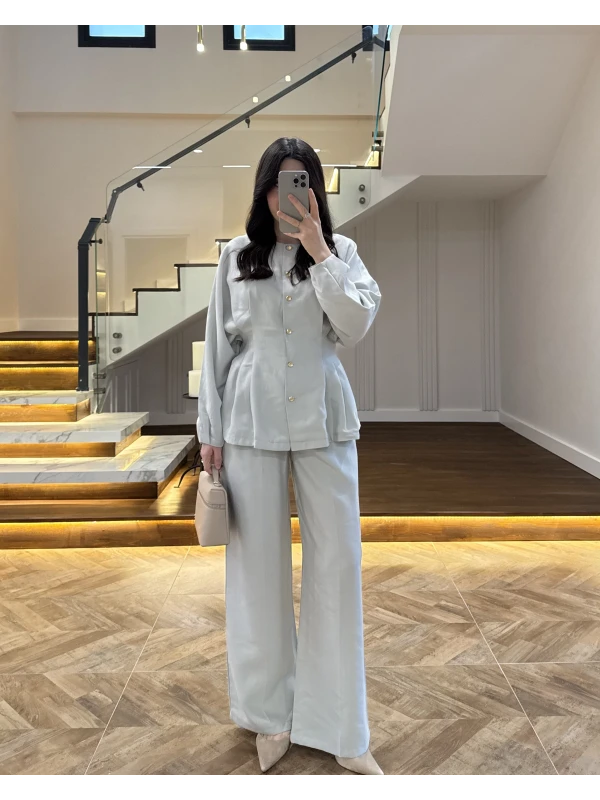 Lyra Set in Light Grey