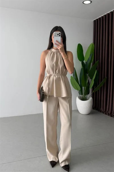 Thea Set in Beige