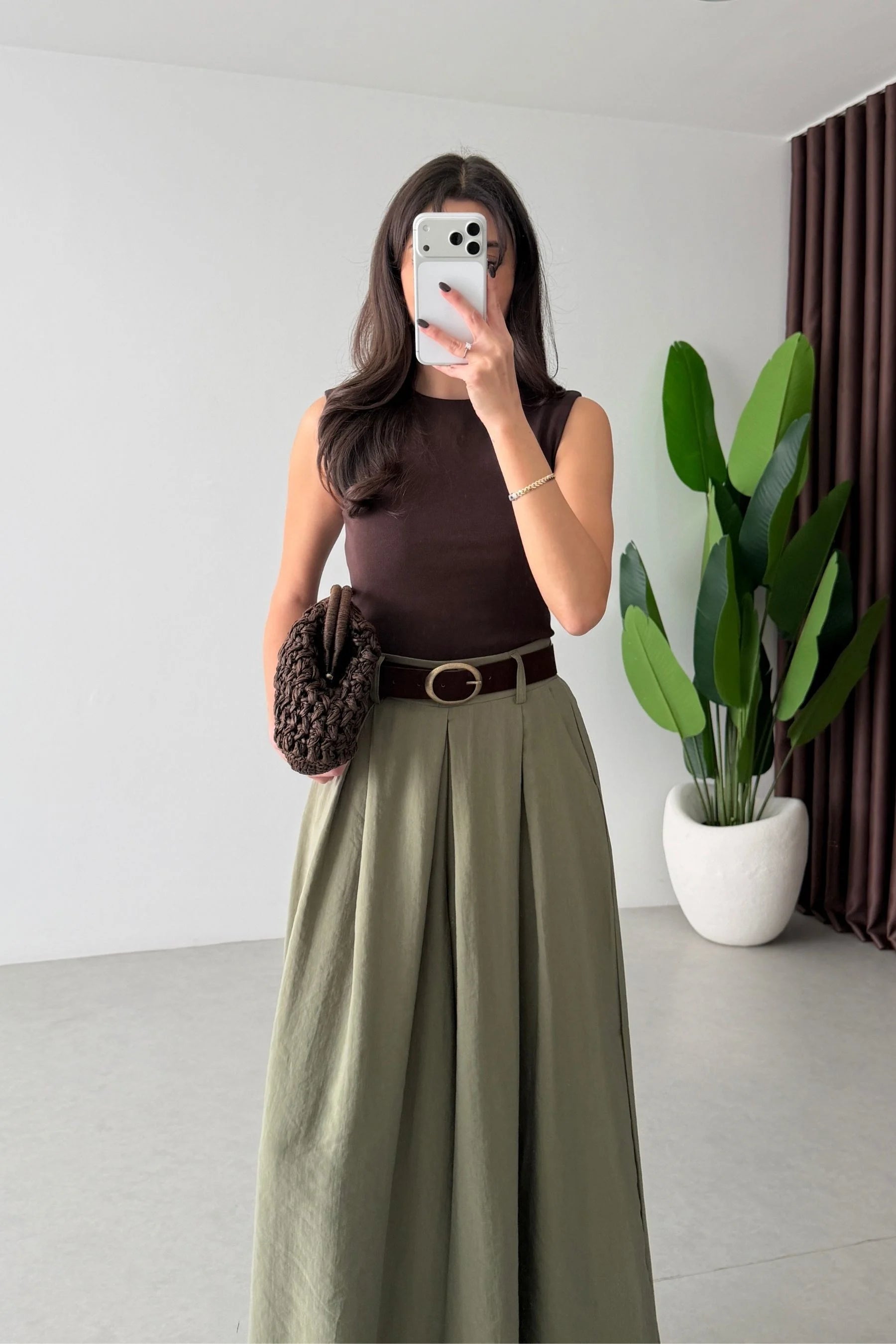 Terra Pants in Olive