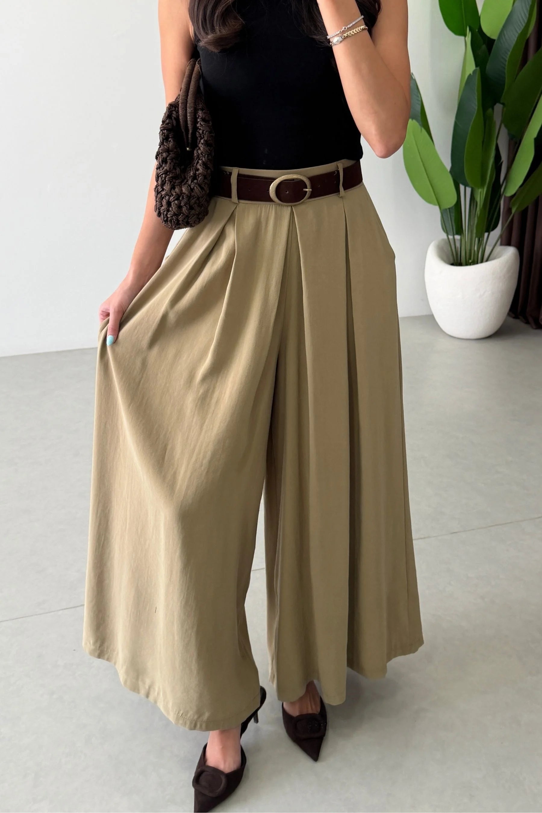 Terra Pants in Tan