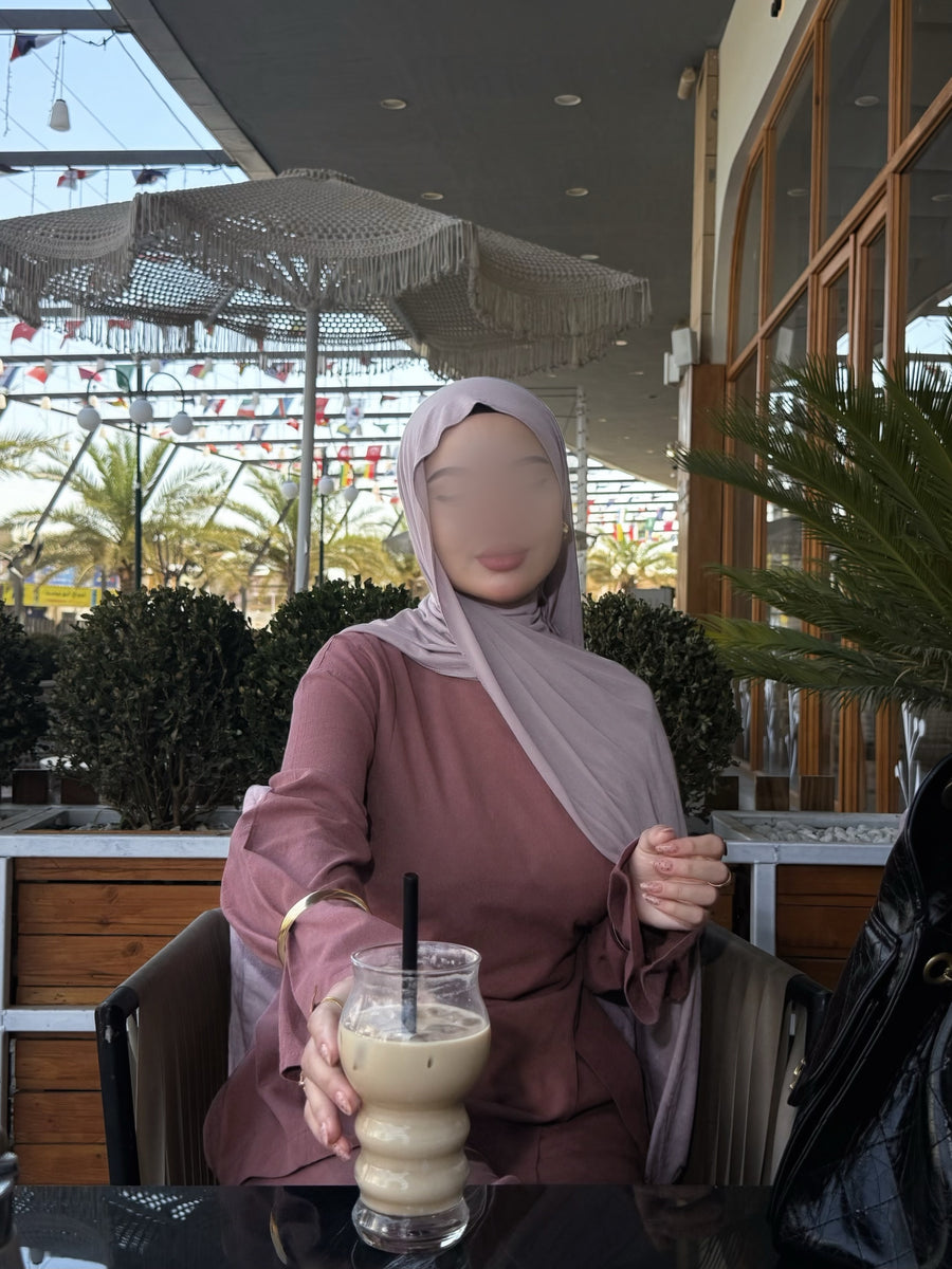 Isis Set lifestyle 5