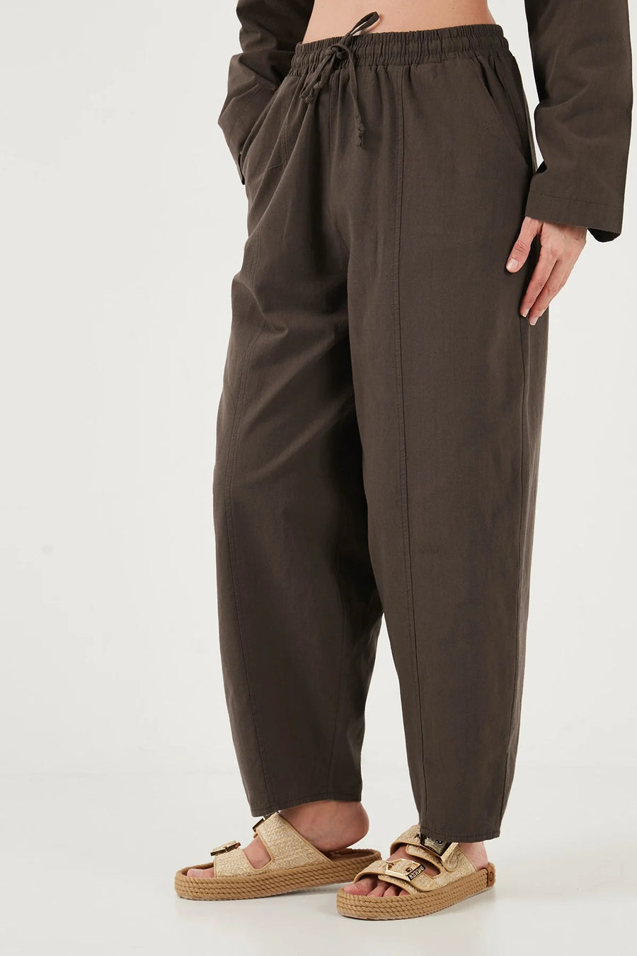 Hera Set lifestyle 219