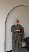 Daphne Set in Olive - detail 3