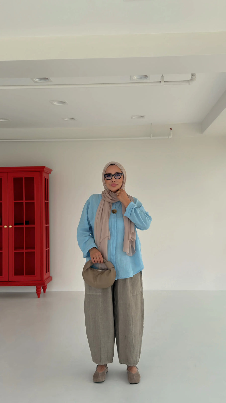 Rhea Blouse lifestyle 233