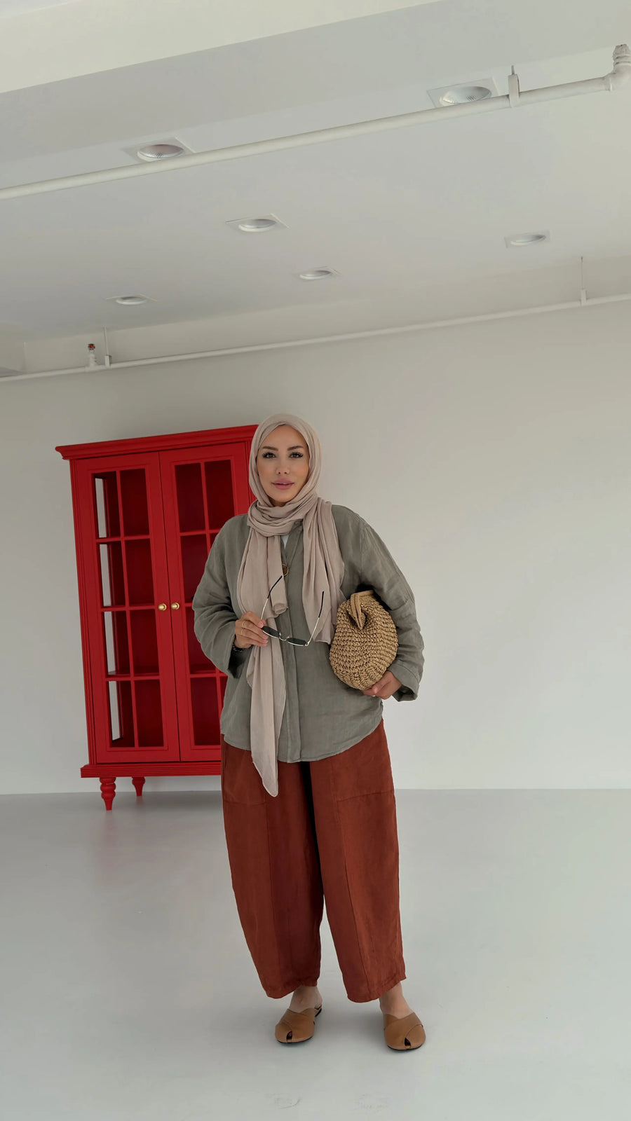 Rhea Blouse lifestyle 234