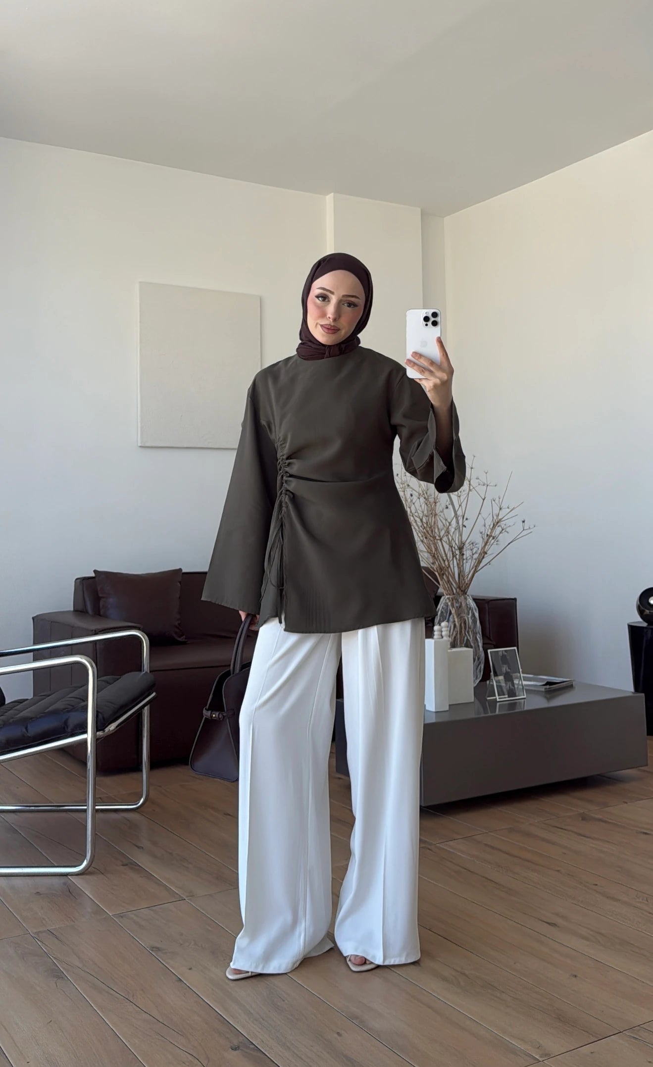 Ionia Blouse in Olive - side